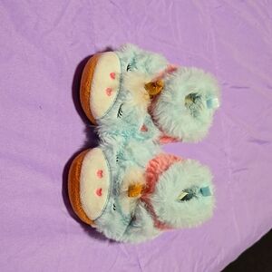 unicorn slippers 🦄
